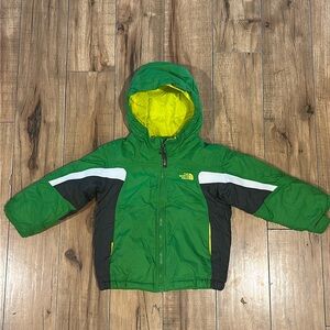 The North face sz 3T Hooded winter boys coat Green embroidered logo